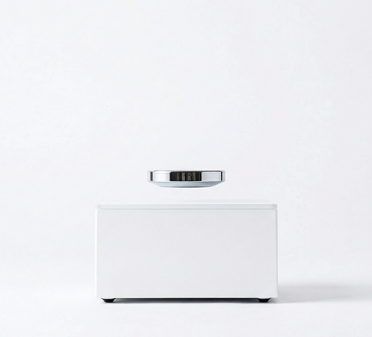 Leviou™ Plate – Levitating Dining Plate